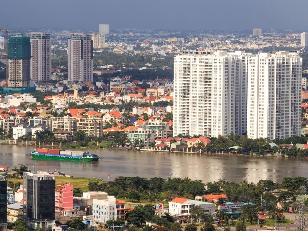 Nhà bình dân tăng giá gần gấp ba sau 7 năm